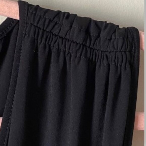 Black Sleeveless V-Neck Drawstring Jumpsuit - Picture 5 of 6